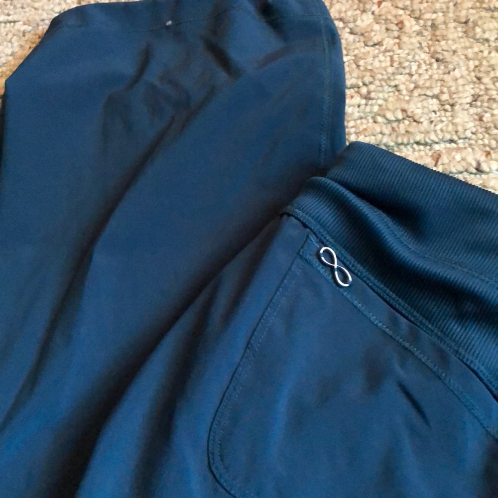 Infinity scrub pants - Picture 3 of 5
